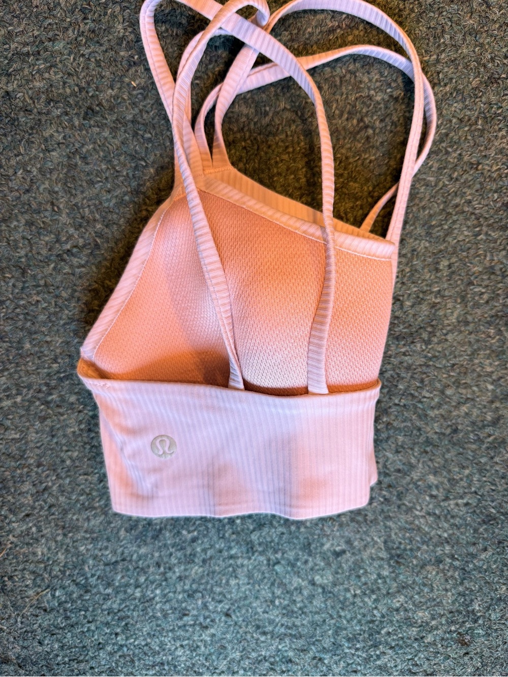 lululemon Ribbed Like A Cloud pink bar size 6 in great shape - Picture 4 of 4
